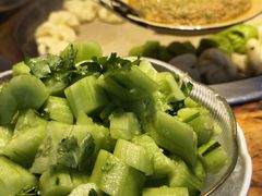 -山河屯铁锅炖(绥望路店)