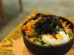 香滑鸡肉石锅拌饭-吴草鸡爪오초닭발韩食堂(融恒盈嘉中心店)