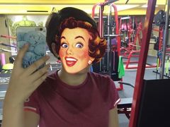 -越·健身工作室(华尔兹广场写字楼B栋店)