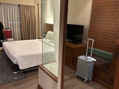 -曼谷湄南河畔华美达广场酒店