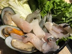 霸王红虾海鲜拼盘-呷哺呷哺(望京新世界店)