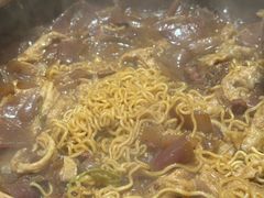 方便面鸡煲-胡须佬鸡煲四季火锅店(石厦西村直营店)