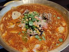 -张翻越·川渝冒菜·武汉黑鸭煲(城北万象城店)