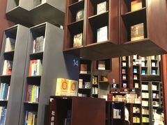 -当当梅溪书院(步步高梅溪新天地店)