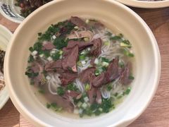 -熊大师牛羊粉(红谷凯旋店)