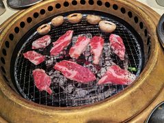 -蚂蚁洞·烤肉大营地(上海静安大悦城店)