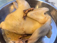 招牌五指毛桃焗鸡（整只）-芭厘农庄老字号·清远鸡