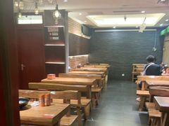 -万记麻辣烫国展总店
