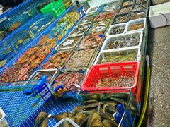 -霞涌市场海鲜摆卖区