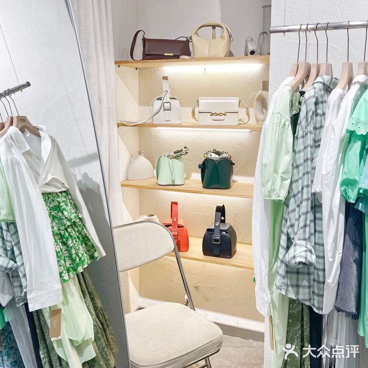 长沙韩风买手店 | 免飞到了韩国买衣服？