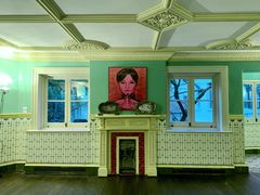 -Nathalie Djurberg与Hans Berg“牛皮纸包裹的月亮”-Prada荣宅当季展览