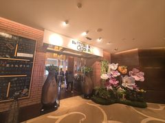 -香格里拉鱼跃地中海西餐厅·牛排披萨