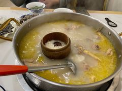 人参滋补鸡-朴小妹人参鸡汤火锅(长白山万达店)