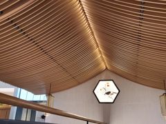 大堂-左庭右院鲜牛肉火锅(浦江欢乐颂店)