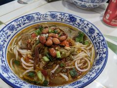 红烧牛肉米粉-湖南常德牛肉米粉(十梓街店)
