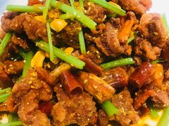 -小鱼儿海鲜港(新村十区店)