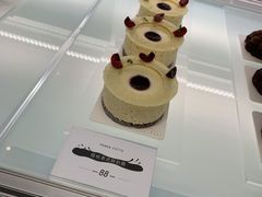 樱桃意式鲜奶酪-潮一不贰·法式甜品·生日蛋糕·西式简餐(外滩店)