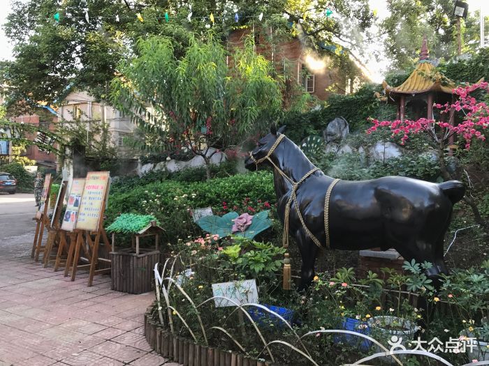 厚花园户外火锅(周祠坝店)门面图片 - 第57张