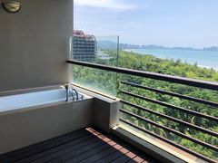 -三亚湾海居铂尔曼度假酒店