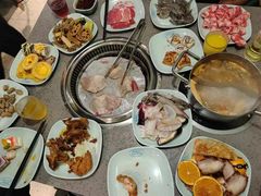 -金滏山烤肉·海鲜·火锅自助餐厅(襄阳万达店)