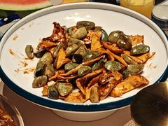 -八府香鸭·啫啫煲(华山路店)