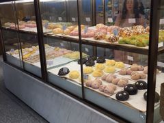 面包甜点陈列柜-奈雪的茶(湖滨银泰in77C区PRO店)