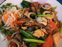 -Pakwan Restaurant & Bar