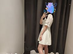 -URBAN REVIVO(高德置地广场·春广场店)
