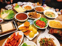 -靠山屯东北农家菜(八龙桥雅苑店)