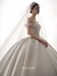 -Renee芮亦婚纱(原丽莎)