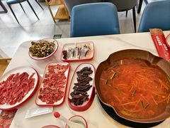 -毛辣果·贵州红酸汤牛肉火锅(西单店)