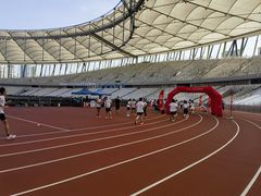 -深圳市宝安体育中心体育场