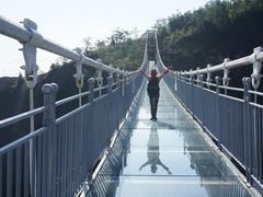 -玻璃桥景区石牛寨
