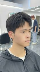 -海文先生国潮烫染男士理发馆