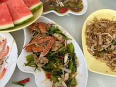 -覃记海鲜美食餐厅