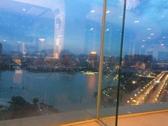 -荣誉国际酒店-云顶旋转餐厅