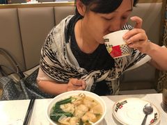 -香港新发烧腊茶餐厅(水围店)
