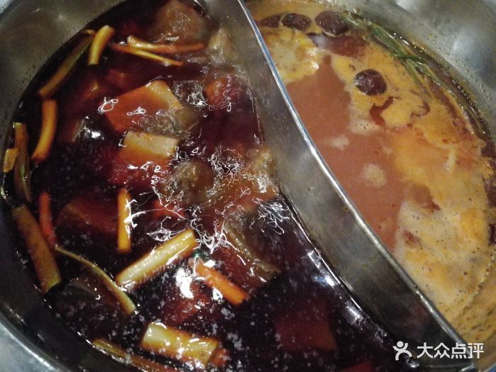 吴记老锅底麻辣火锅(龙湖虹桥天街店)鸳鸯锅图片 第672张