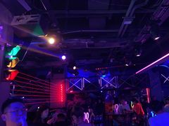 -UP嘻哈酒吧(粉巢店)