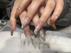 -艾珂·美甲美睫
