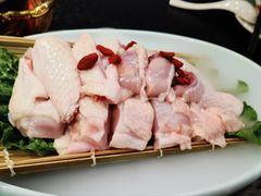-得意咚瓜·顺德鱼生·冬瓜火锅(深圳首店)