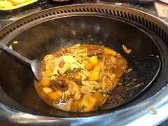 -袁小二大东北铁锅炖(吉祥村总部)