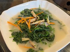 魚湯浸辣椒葉-阿多私房菜(顺德店)