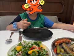 -马克西姆俄罗斯餐厅(通亚街店)