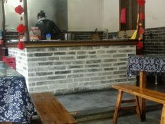 -郑三炮名小吃(公馆老街店)