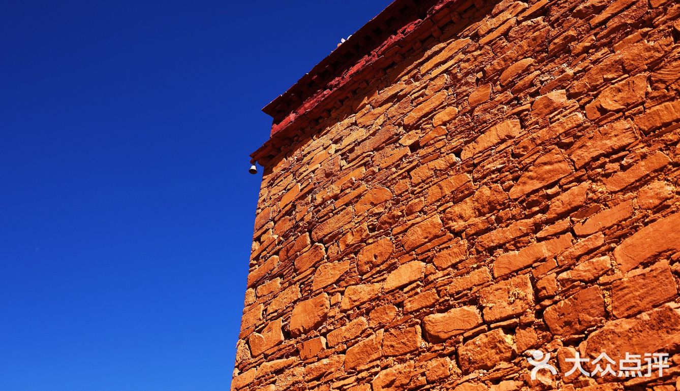 打卡西藏羊湖 神秘日托寺