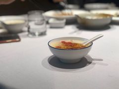 银耳莲子羹-屋里厢上海菜馆