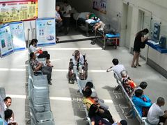 -上海市松江区中心医院