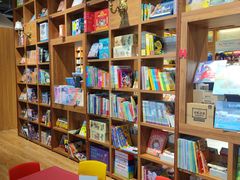 -百新书局(尚悦湾店)