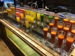 -雍和会海鲜姿造自助(湖东路店)